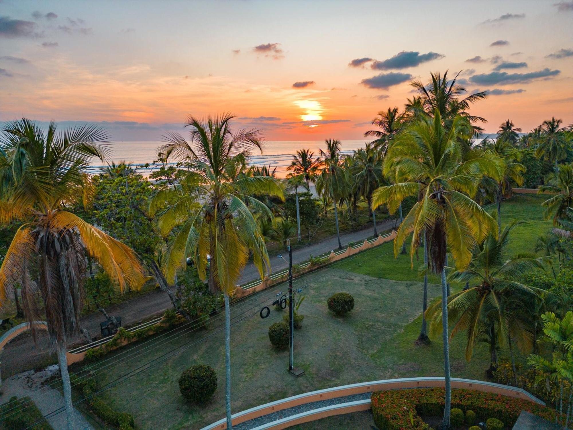 Sunset Del Mar Beach Resort Esterillos Este Buitenkant foto